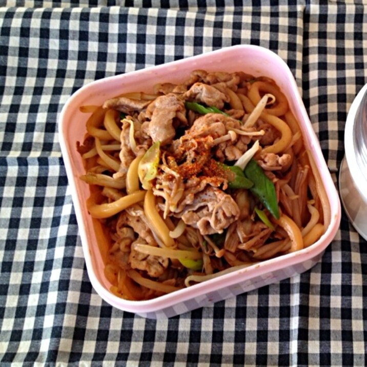 豚肉しょうが焼きうどん。